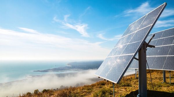 Découvrez les meilleures pratiques des experts en énergies renouvelables à Calais